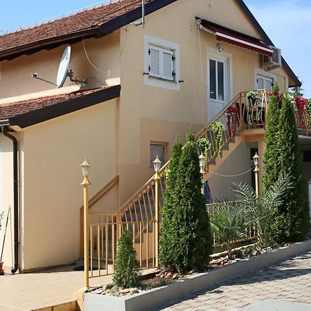Amore House With Apartment Umag Luaran gambar