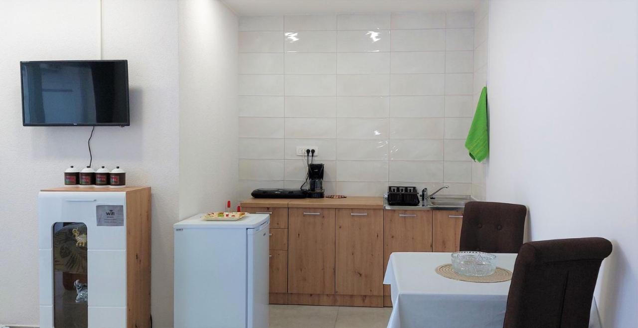 Amore House With Apartment Umag Luaran gambar
