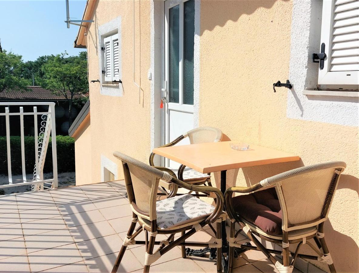 Amore House With Apartment Umag Luaran gambar