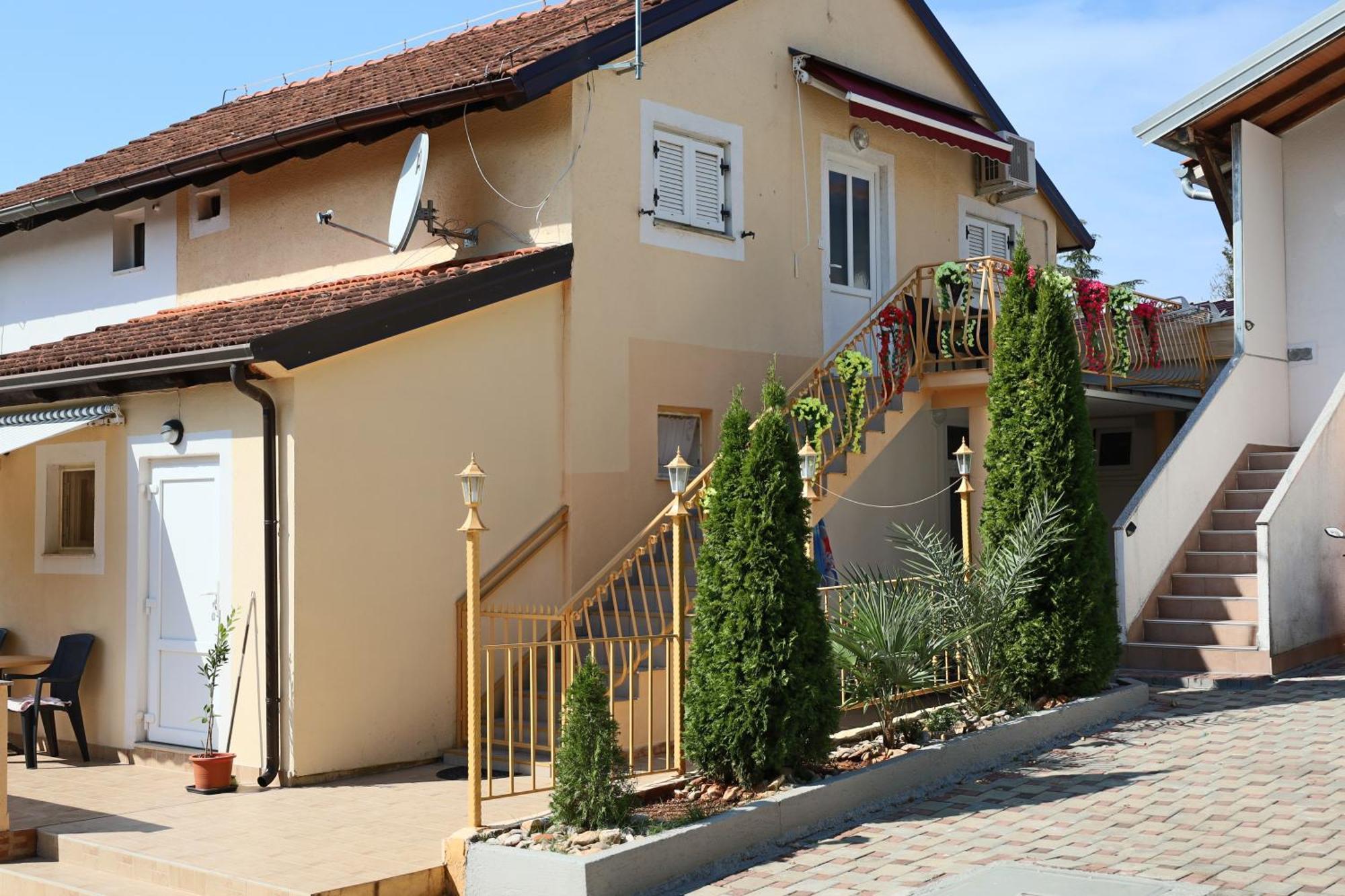 Amore House With Apartment Umag Luaran gambar